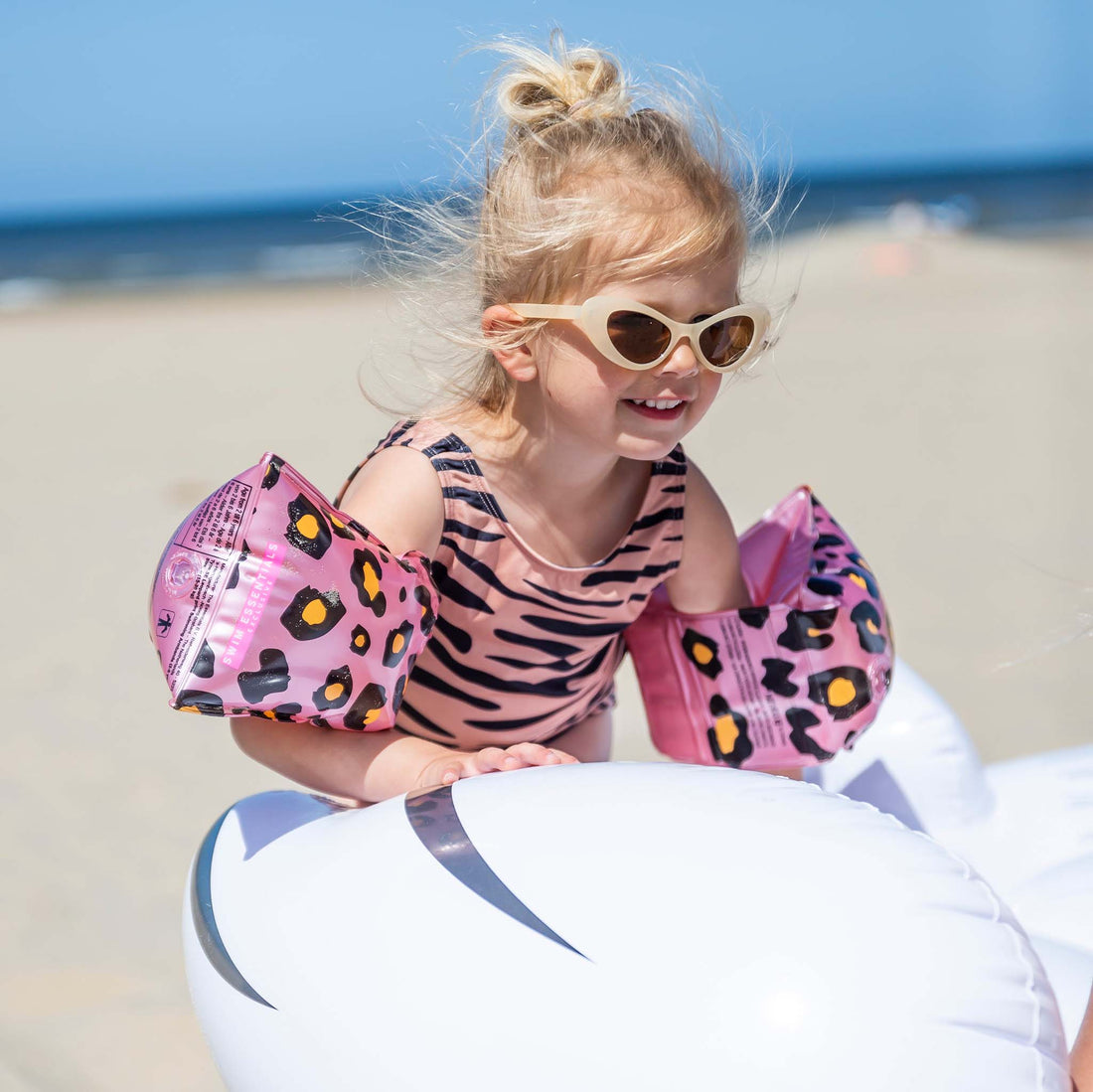 zwembandjes-0-2-jaar-rosé-panterprint-swim-essentials-1